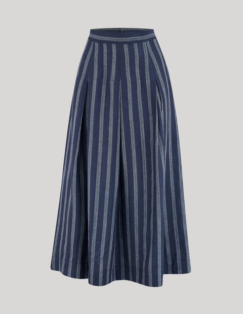 The Pleated Skirt